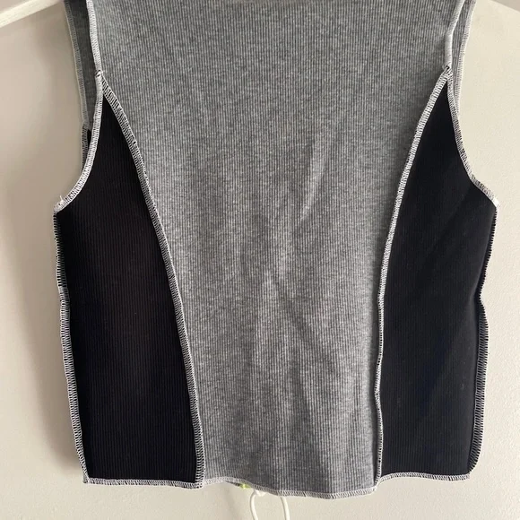 Forever 21 Women’s Knit Gray Black Green Lace Front Tank Top - Picture 4 of 9